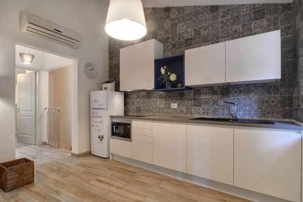 Faenza Elegant Apartment Firenze Eksteriør billede